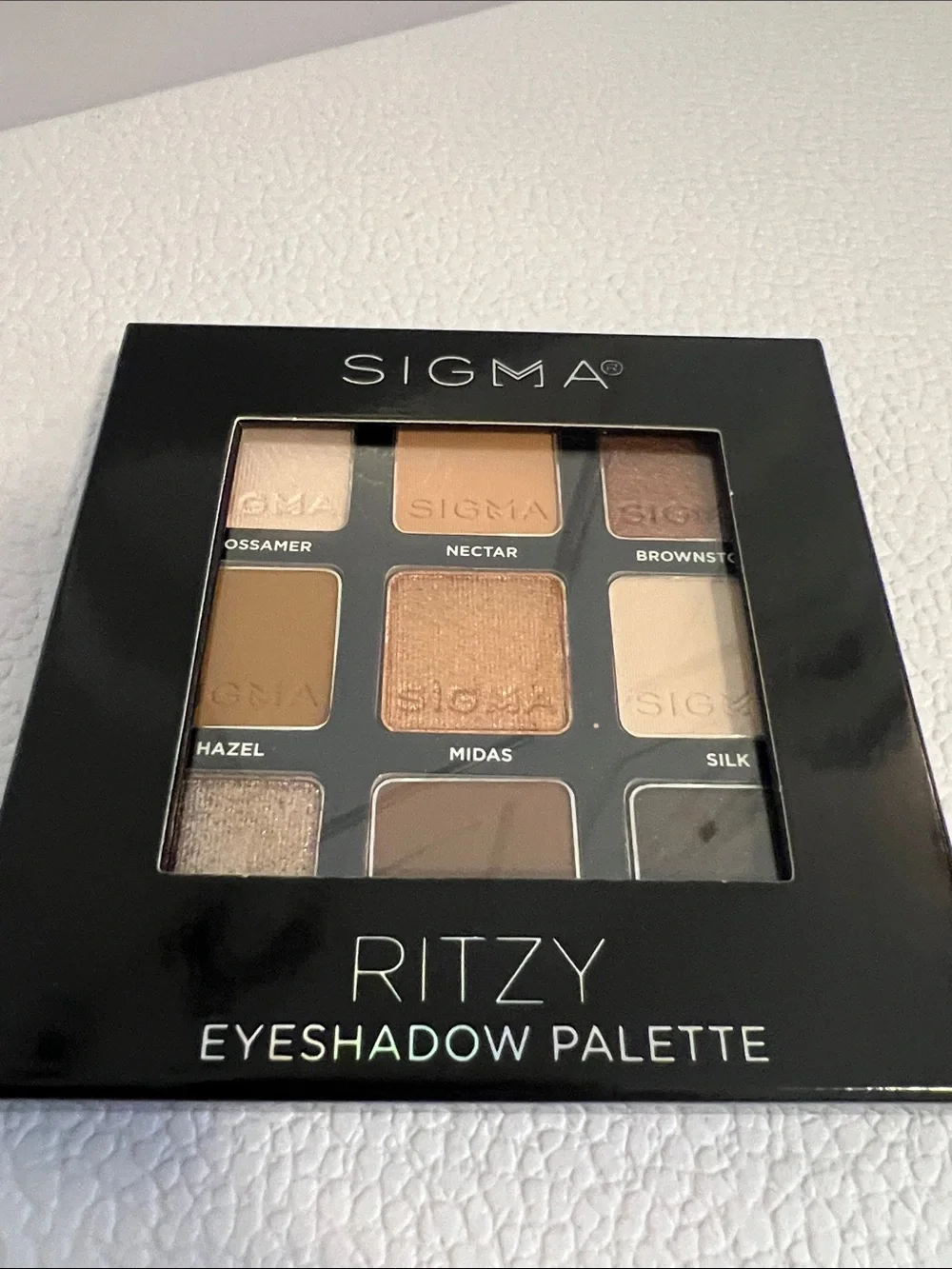 Sigma Beauty Ritzy Eyeshadow Palette in Gold, Tan, Brown, Cream
